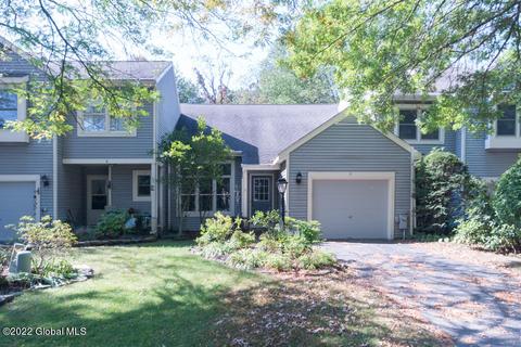 7 Generals Way, Halfmoon, NY 12065 photo 1