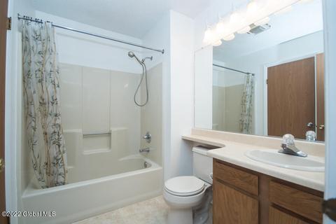 7 Generals Way, Halfmoon, NY 12065 photo 15