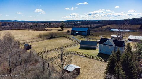 257 Devenpeck Road Rd, Root, NY 12166