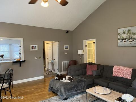 9 Rugby Rd, Slingerlands, NY 12159 photo 17