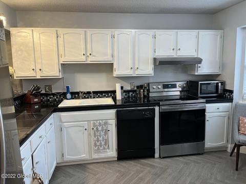 9 Rugby Rd, Slingerlands, NY 12159 photo 8