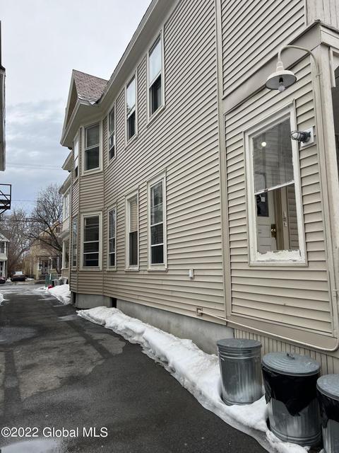 54 Mcclellan St, Schenectady, NY 12304 photo 41