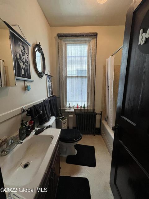 54 Mcclellan St, Schenectady, NY 12304 photo 13
