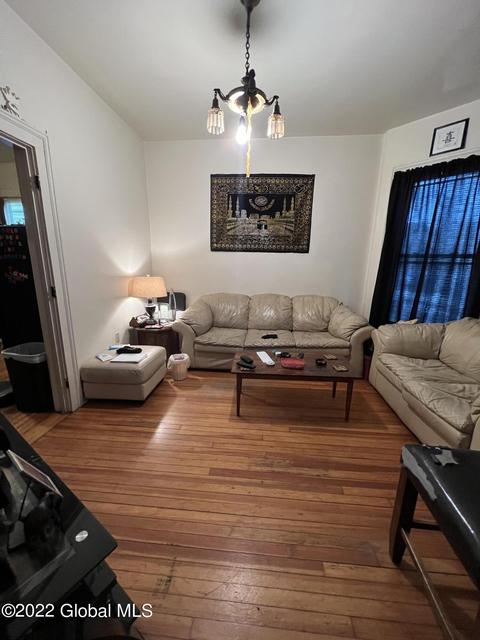 54 Mcclellan St, Schenectady, NY 12304 photo 3