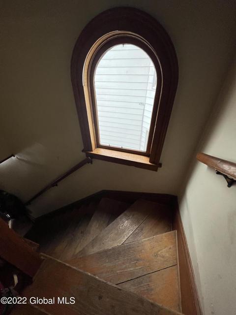 54 Mcclellan St, Schenectady, NY 12304 photo 21