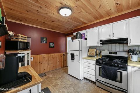 839 Warner Rd, Schenectady, NY 12309 photo 11