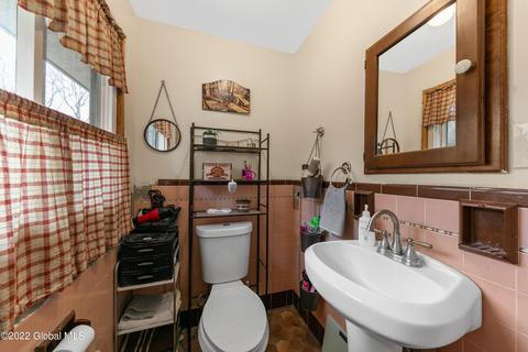 839 Warner Rd, Schenectady, NY 12309 photo 14