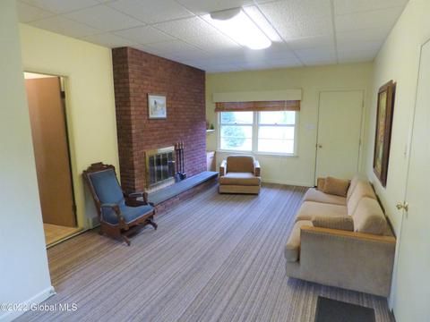 246 Juniper Dr, Schenectady, NY 12306 photo 5
