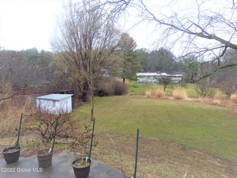 246 Juniper Dr, Schenectady, NY 12306 photo 22