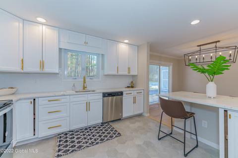 3097 E Old State Rd, Schenectady, NY 12303 photo 16
