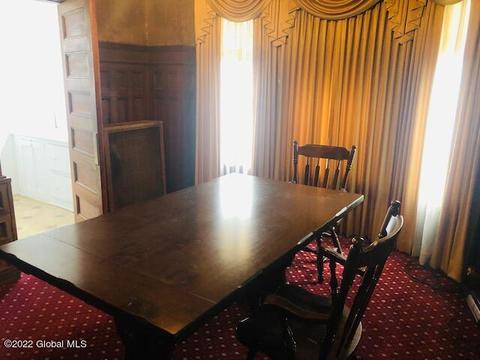 819 State St, Schenectady, NY 12307 photo 4