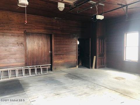 819 State St, Schenectady, NY 12307 photo 18