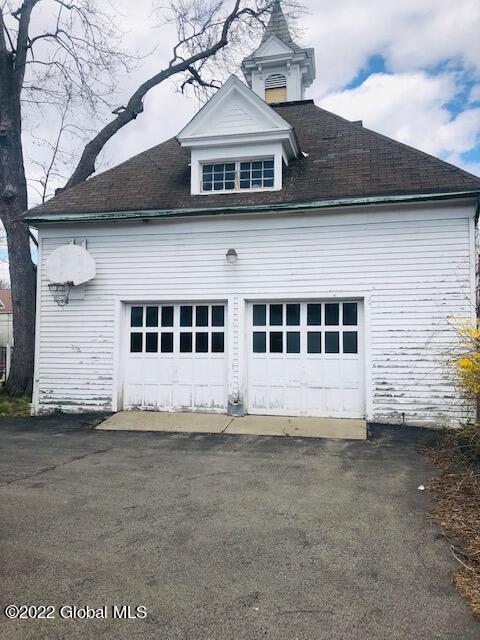 819 State St, Schenectady, NY 12307 photo 17