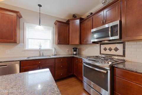 1012 Gideon Trce, Schenectady, NY 12302 photo 12