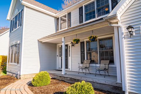 32 Domenico Dr, Glenmont, NY 12077 photo 4