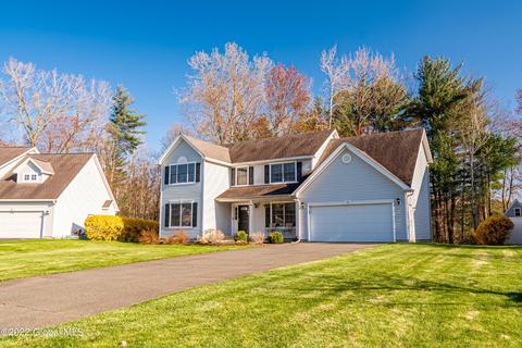 32 Domenico Dr, Glenmont, NY 12077 photo 2