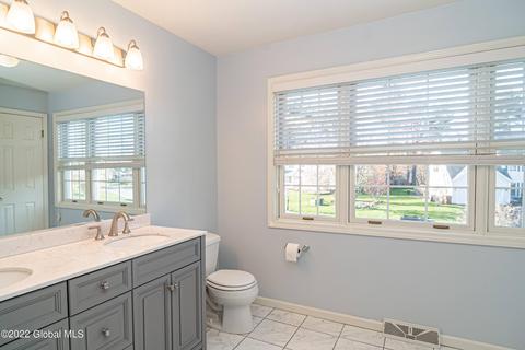 32 Domenico Dr, Glenmont, NY 12077 photo 30