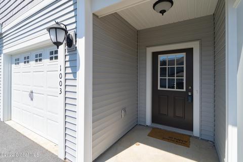 1003 Grayson Pl, Schenectady, NY 12302 photo 2