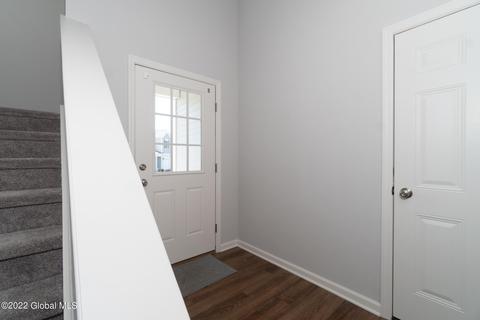 1003 Grayson Pl, Schenectady, NY 12302 photo 3