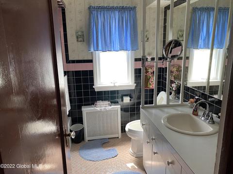 1220 Lark St, Schenectady, NY 12306 photo 7