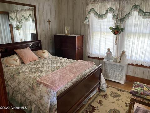 1220 Lark St, Schenectady, NY 12306 photo 9
