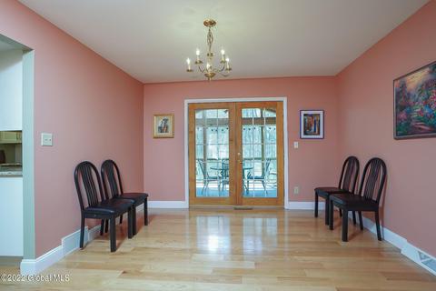26 Dover Dr, Delmar, NY 12054 photo 8