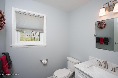 26 Dover Dr, Delmar, NY 12054 photo 19