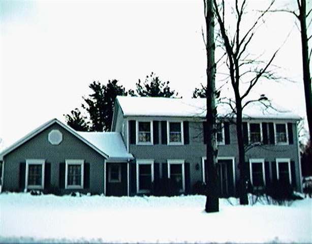 22 Macaulay La, Schenectady, NY 12309 photo 1