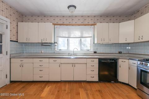 107 Pine St, Cobleskill, NY 12043 photo 15