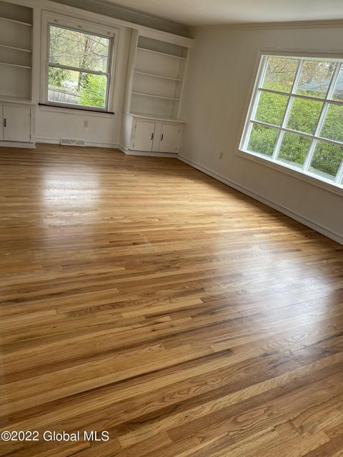 3 Windsor Dr, Halfmoon, NY 12065 photo 9