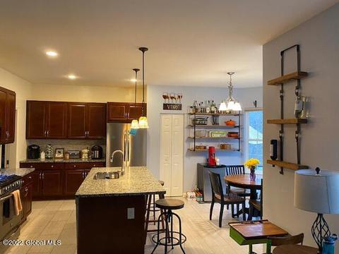 107 Sheldon Dr, Mechanicville, NY 12118 photo 11