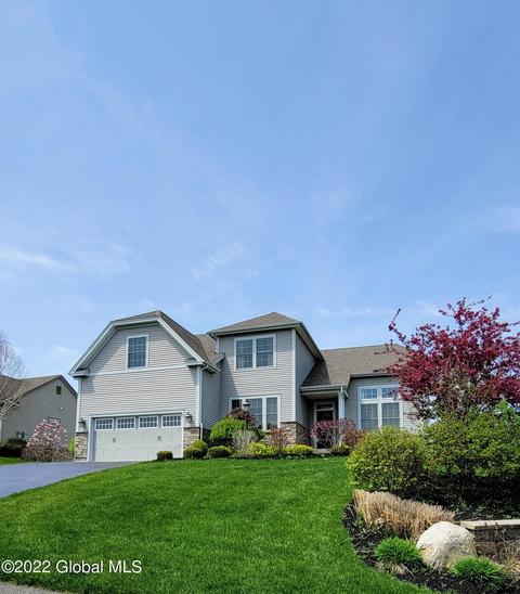 32 Sheldon Dr, Mechanicville, NY 12118 photo 1