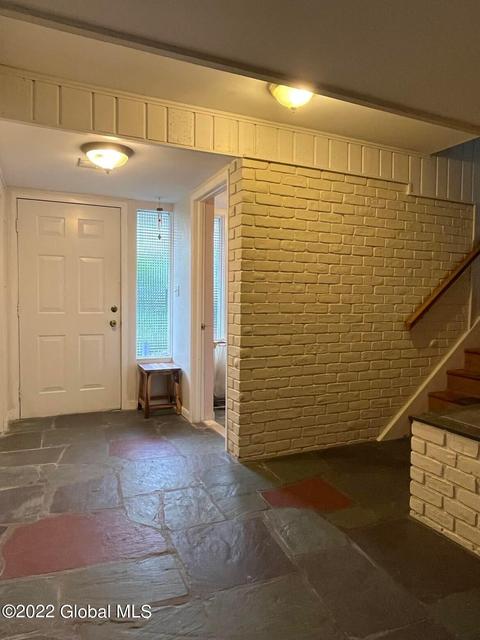 16 Werner Ave, Delmar, NY 12054 photo 2