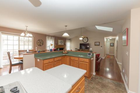 22 Sandy Ln, Selkirk, NY 12158 photo 8