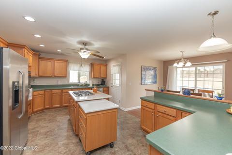 22 Sandy Ln, Selkirk, NY 12158 photo 5