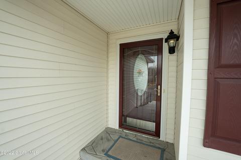 22 Sandy Ln, Selkirk, NY 12158 photo 3