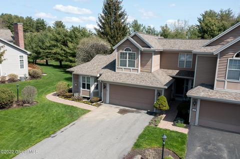 9 Devon Ct, Voorheesville, NY 12186 photo 2