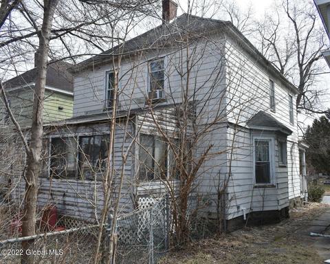 709 Mcclellan St, Schenectady, NY 12304 photo 8