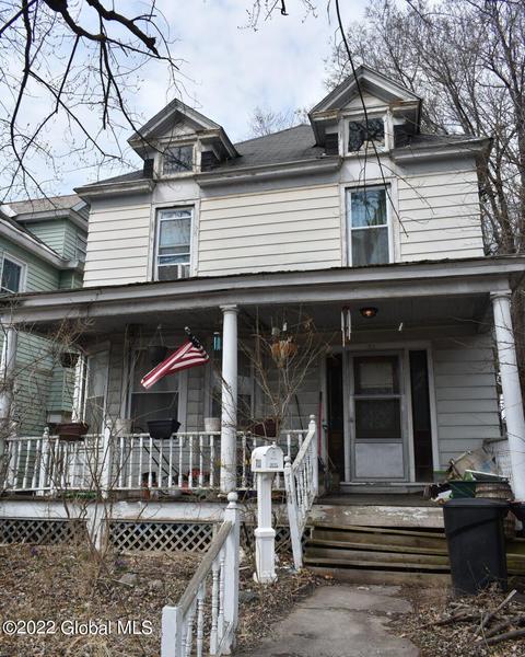 709 Mcclellan St, Schenectady, NY 12304 photo 1