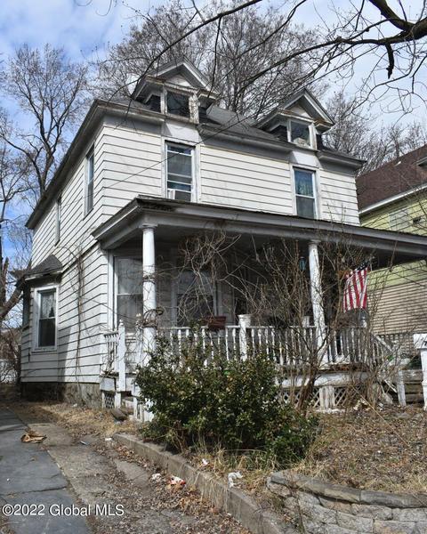 709 Mcclellan St, Schenectady, NY 12304 photo 5