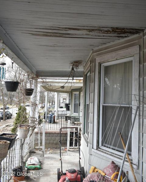 709 Mcclellan St, Schenectady, NY 12304 photo 13