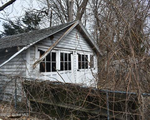 709 Mcclellan St, Schenectady, NY 12304 photo 7