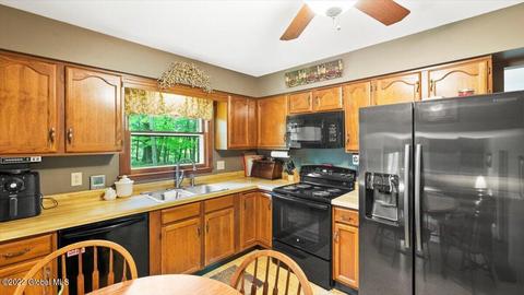 63 Paradowski Rd, Schenectady, NY 12302 photo 18