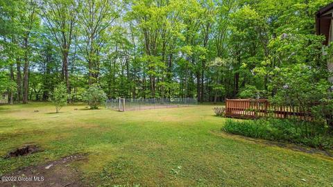 63 Paradowski Rd, Schenectady, NY 12302 photo 4