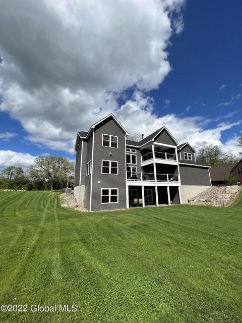 3498 E Lydius St, Schenectady, NY 12303 photo 2