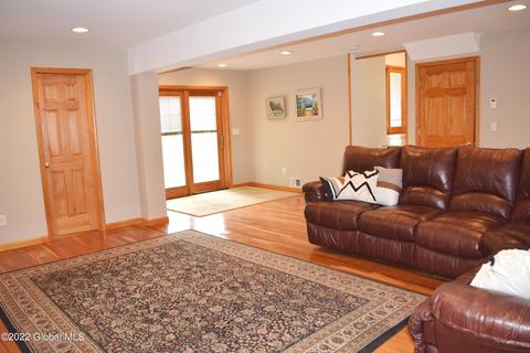 3 Aspen Rd, Latham, NY 12110 photo 21