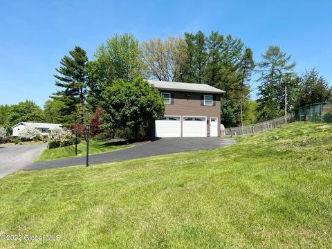 3 Aspen Rd, Latham, NY 12110 photo 6