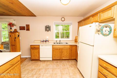 15 State St, Hadley, NY 12835 photo 18