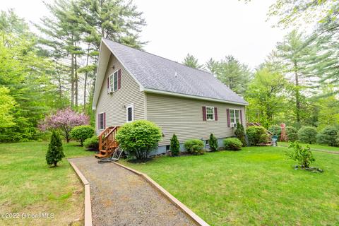 15 State St, Hadley, NY 12835 photo 4