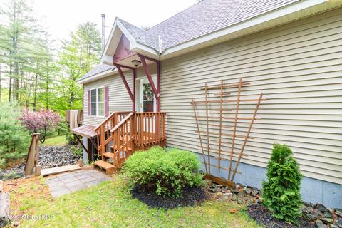 15 State St, Hadley, NY 12835 photo 12